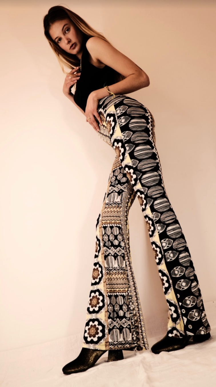 Pantaloni Frisco Indonesia
