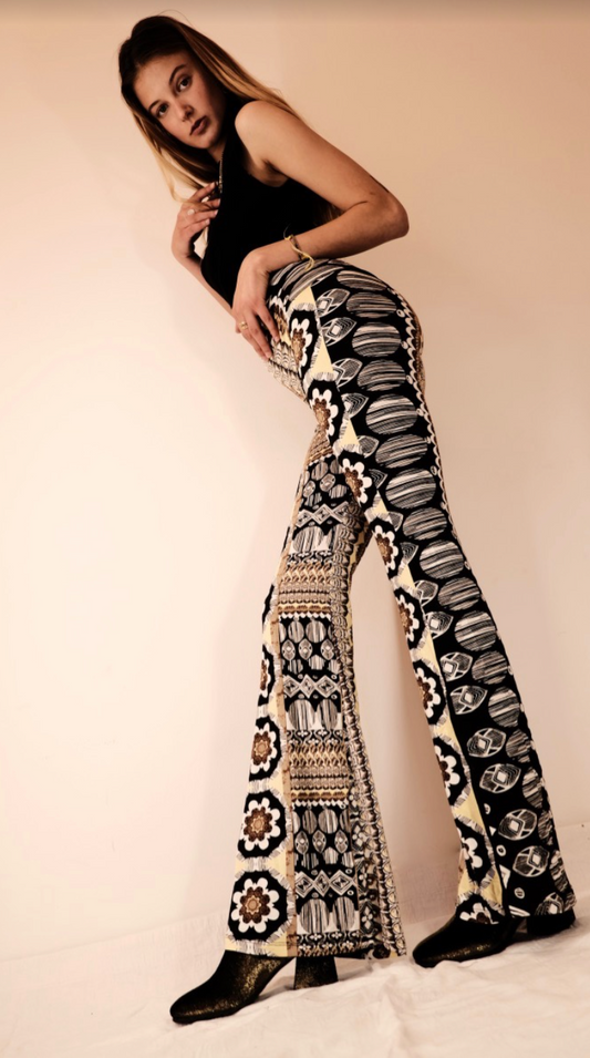 Pantaloni Frisco Indonesia